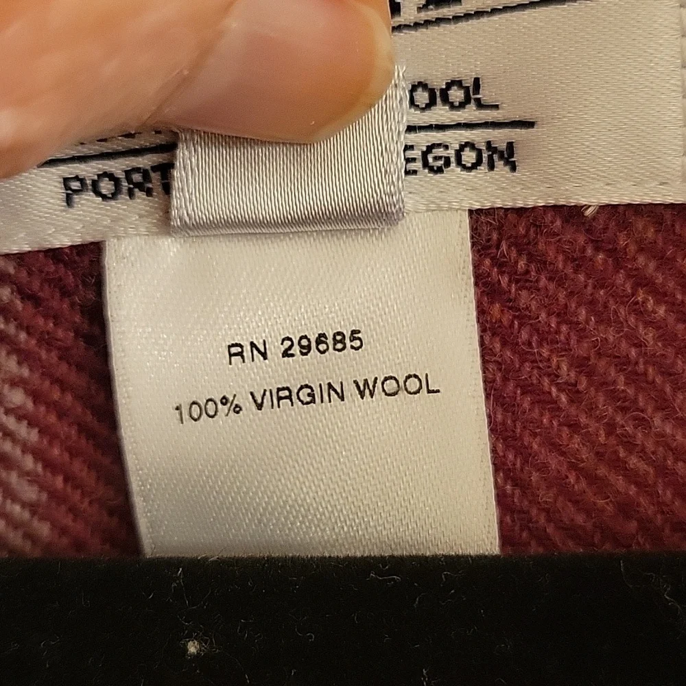 Stylish plaid wool shacket - Picture 5 of 6